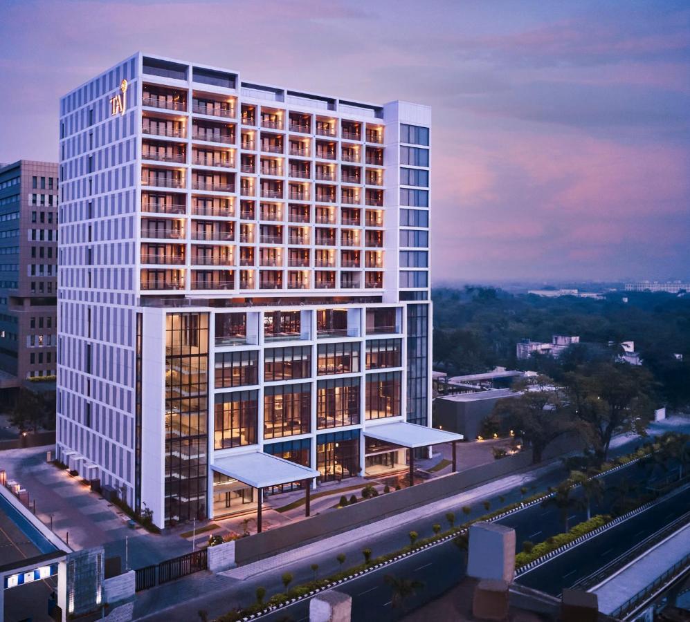 Taj Wellington Mews Chennai Hotel ภายนอก รูปภาพ