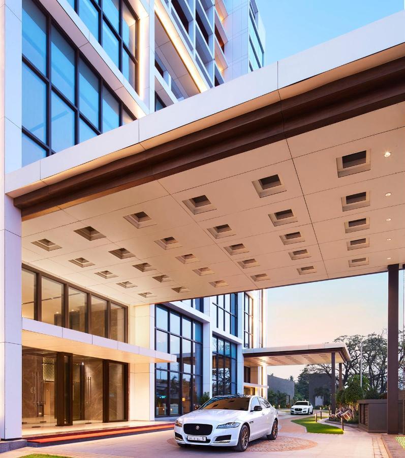Taj Wellington Mews Chennai Hotel ภายนอก รูปภาพ
